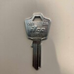 1503 ES9 Key Blank